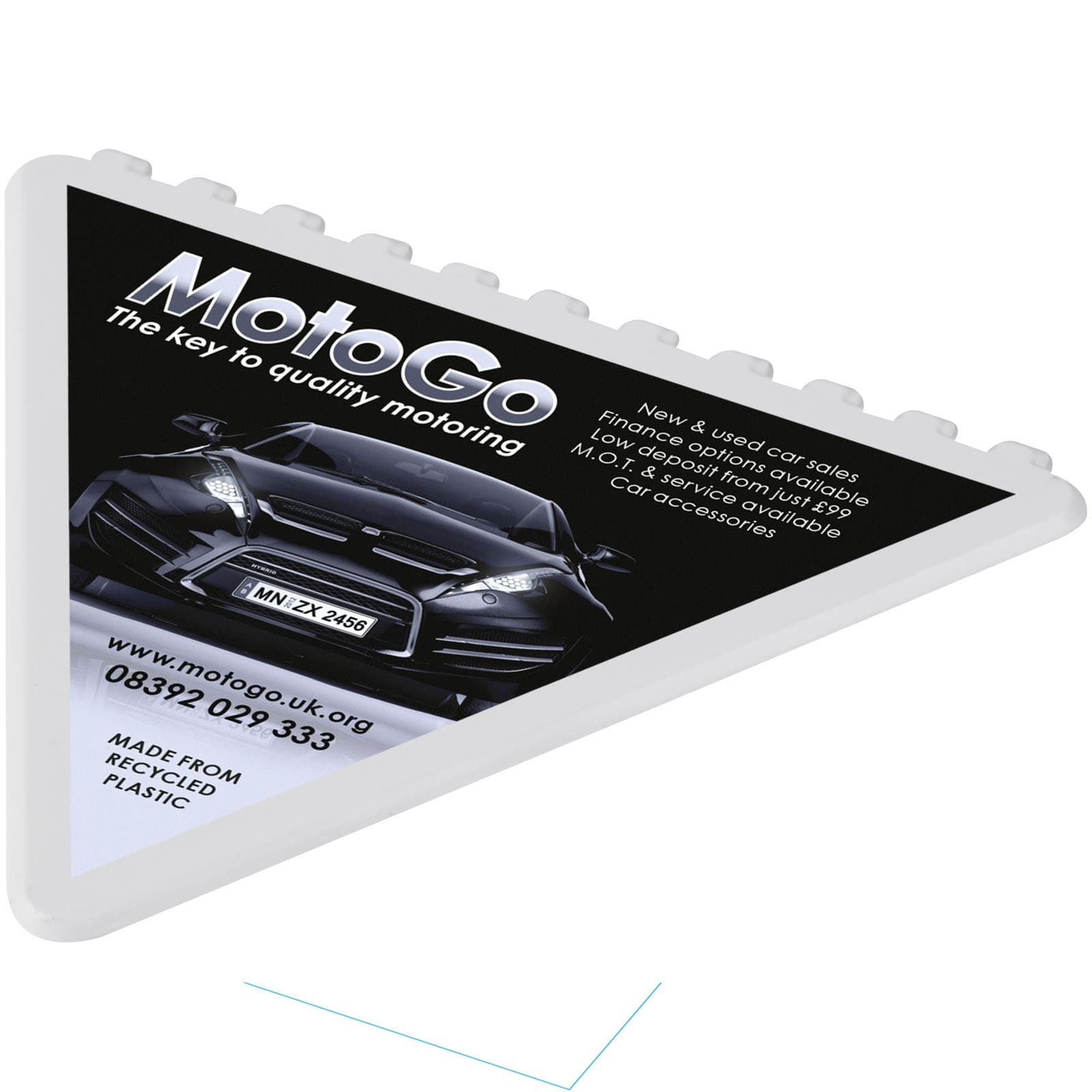 Frosty triangular recycled plastic ice scraper 3