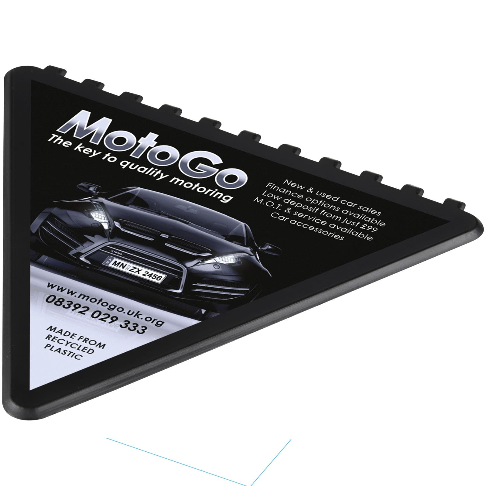 Frosty triangular recycled plastic ice scraper 3