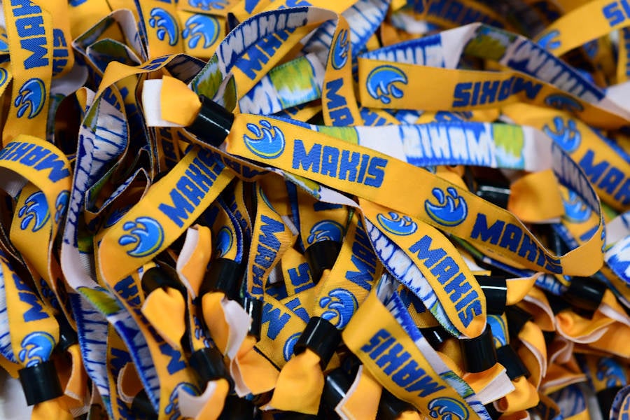 Polyester wristband with woven logo Customize it