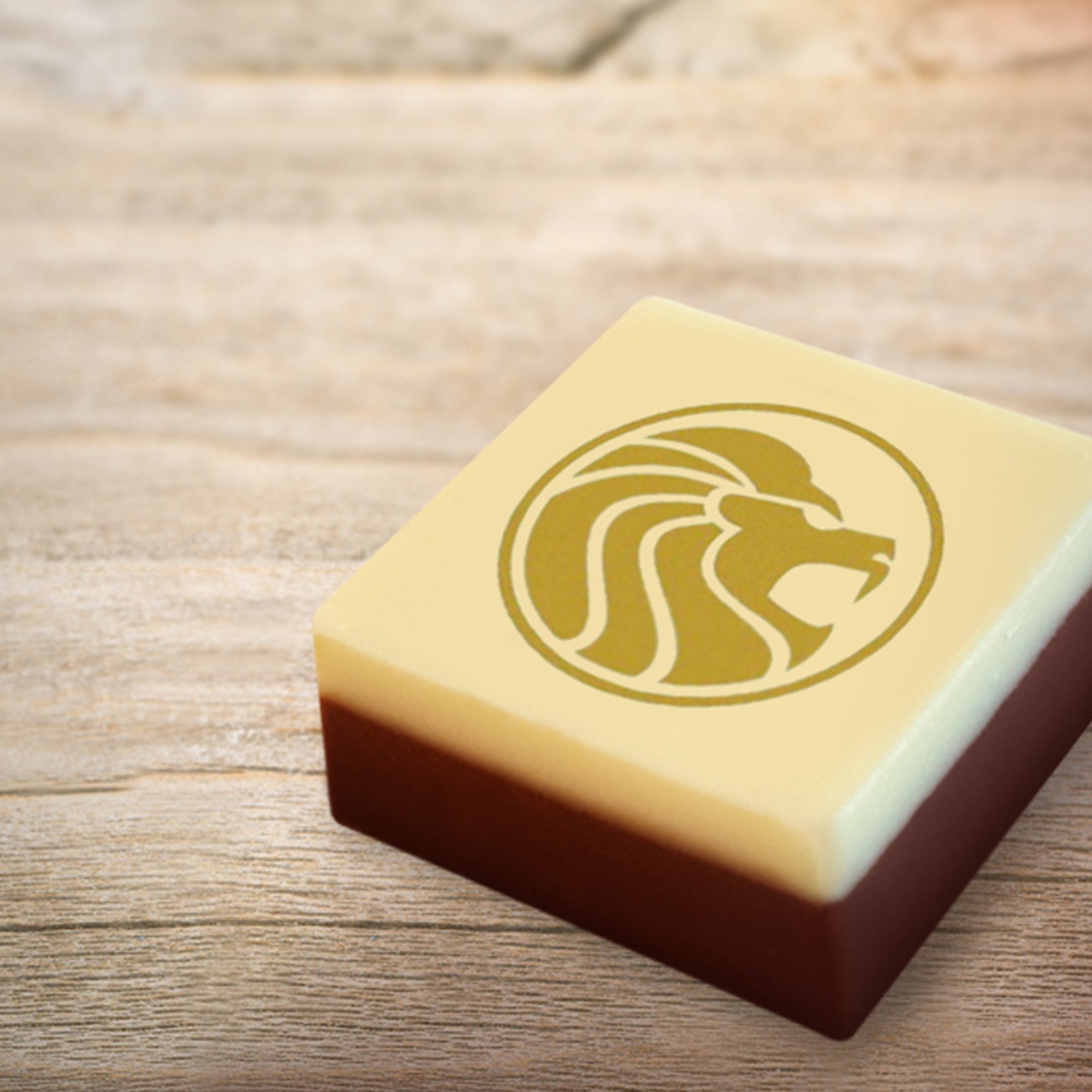 Logo chocolates Customize it