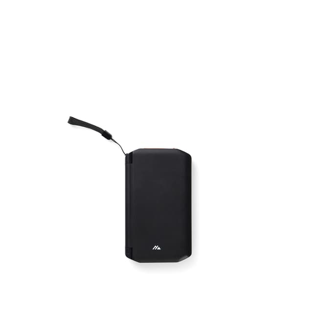 Nordic Drift Titan 10.000mAh solar powerbank with 3 panels