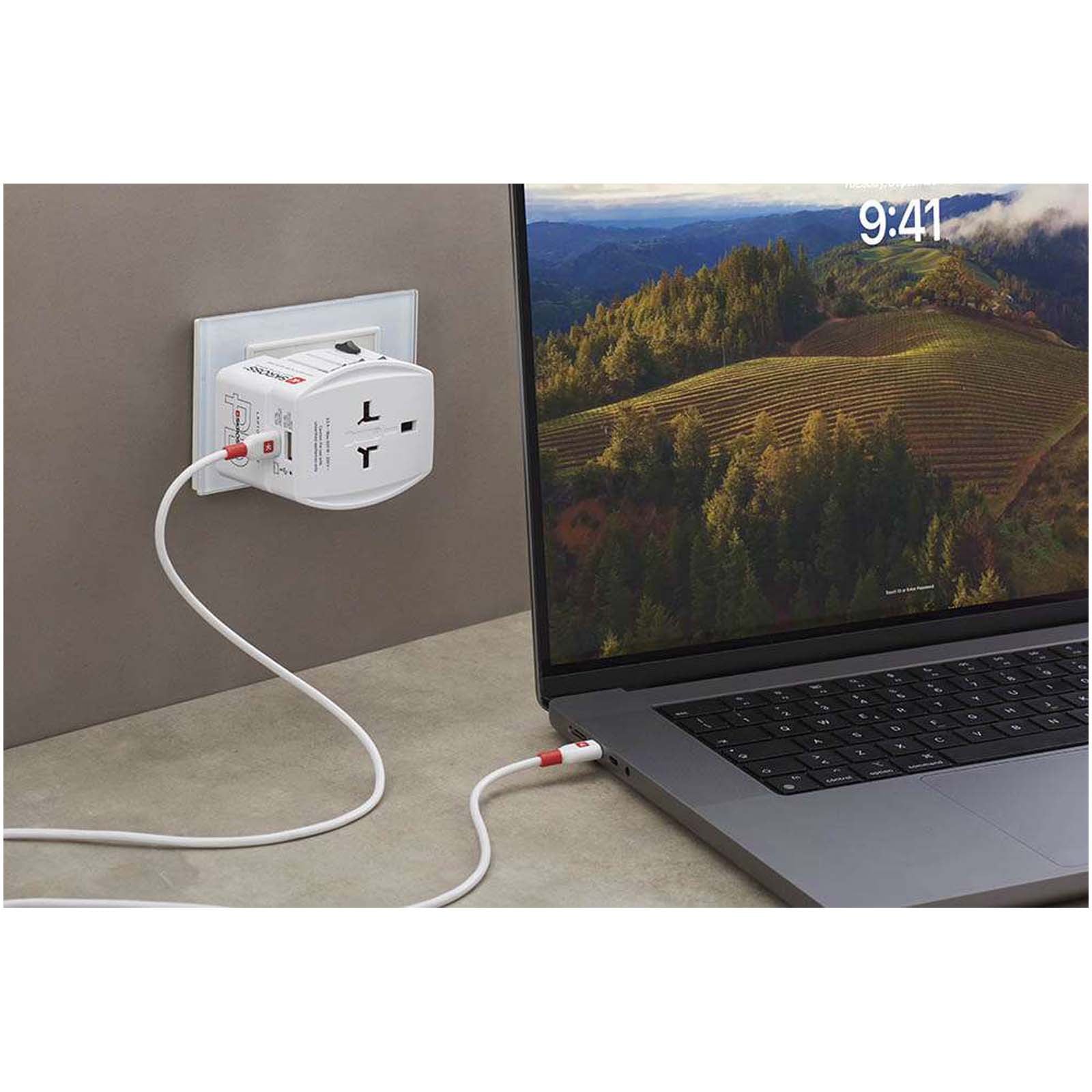 SKROSS® MUV AC65PD world adapter with USB-C cable